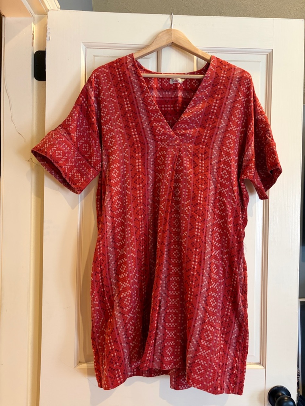 Faherty v neck organic cotton dress